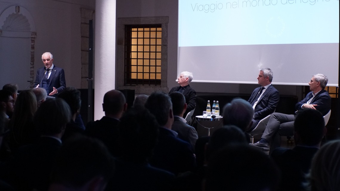 viaggio nel mondo del legno arredo